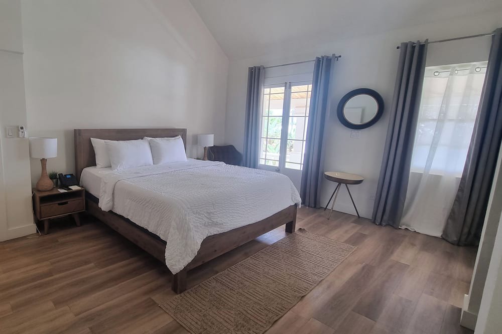 St. George's Hotel | Hillcrest Boutique Hotel, Main Villa Upper Floor King Veranda