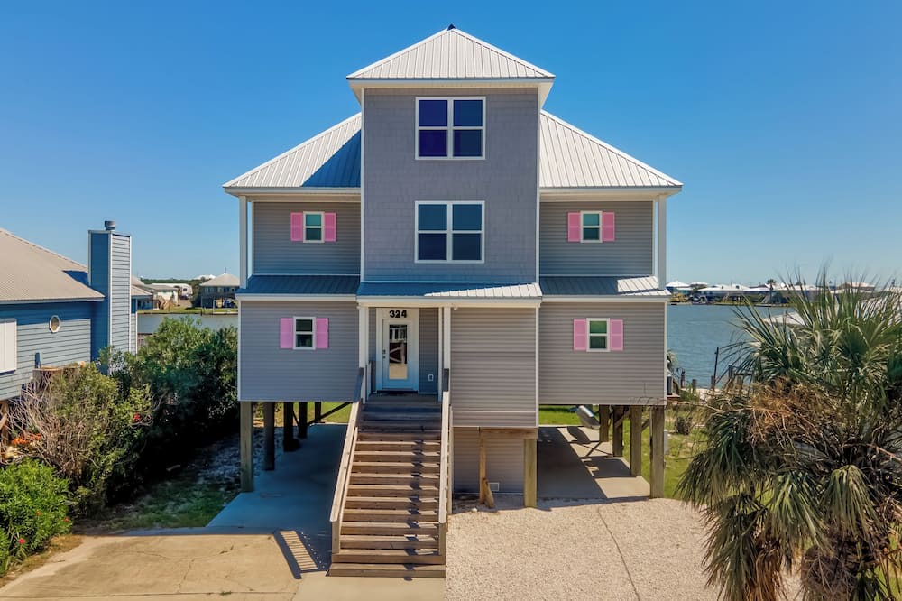 Royal Lagoons House | 5 Bedroom Home on Laffite Bay! Short walk to the beach!