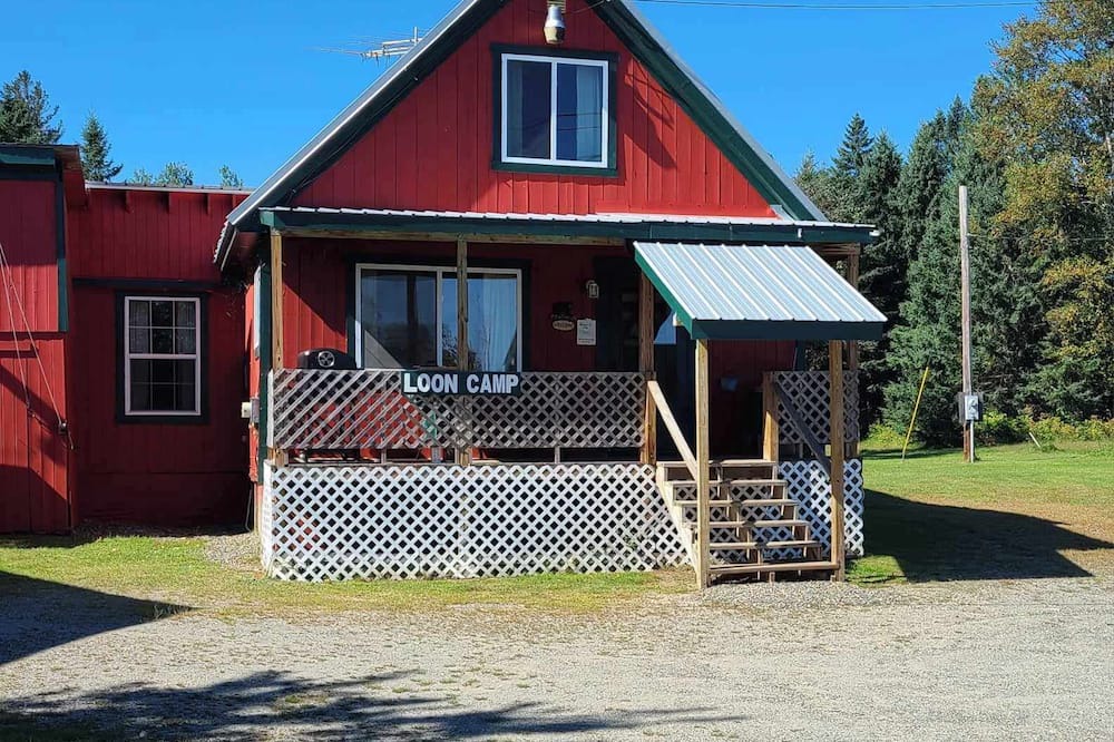Franklin County Cabin | Loon Camp, sleeps 2 to 12, direct ATV trail access!