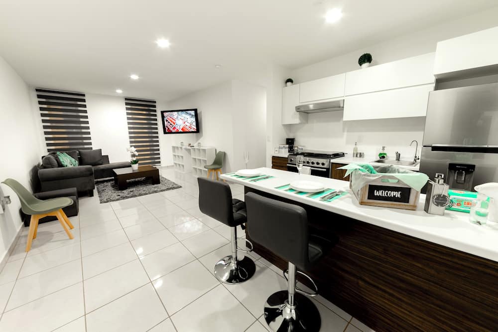 Juarez Apartment | Vista Catedral (Pet Friendly)