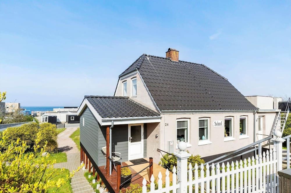 Tejn House | 5456 Allinge - Nordre Strandvej 24