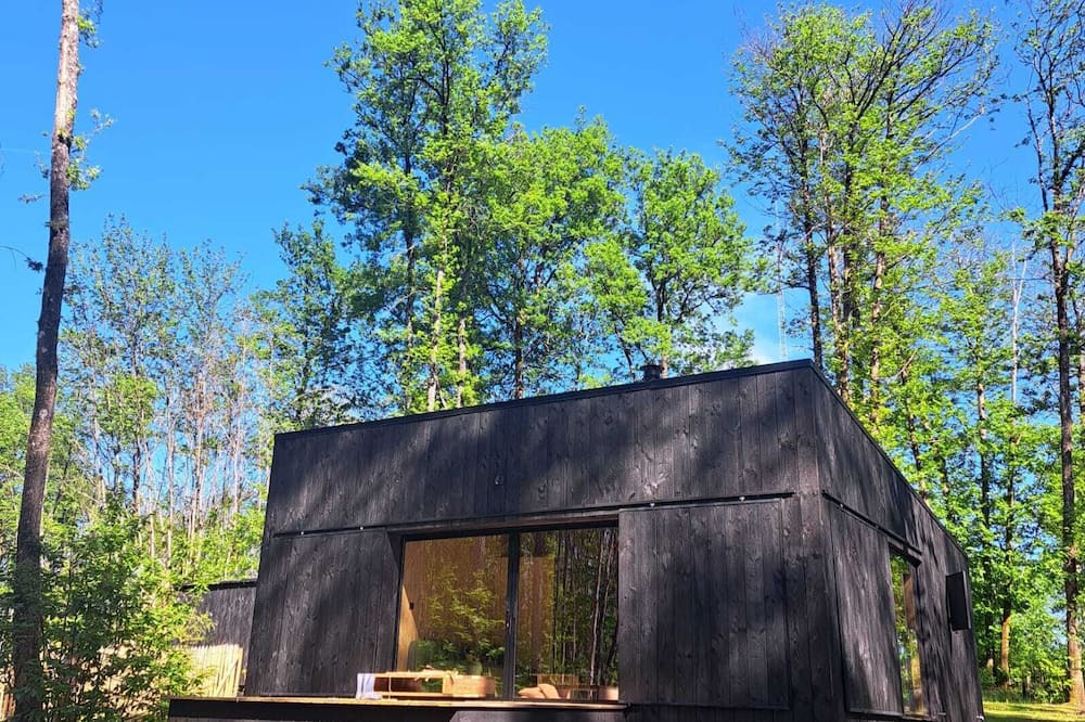 Sainte-Foy-de-Longas Ski Chalet | Charming chalet in Sainte-Foy-de-Longas nestled in a private woodland forest