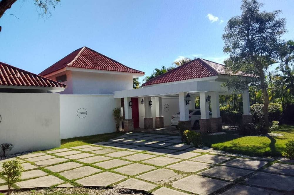 Villas Del Mar Villa | Charming 3-bedroom villa with AC, WiFi in brilliant Juan Dolio