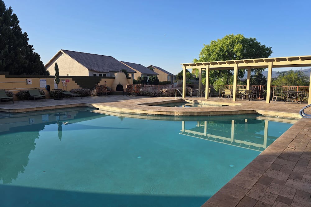 Cornville Apartment | Charming 1-bedroom apartment in quiet Cornville with fitness room, AC and pool.