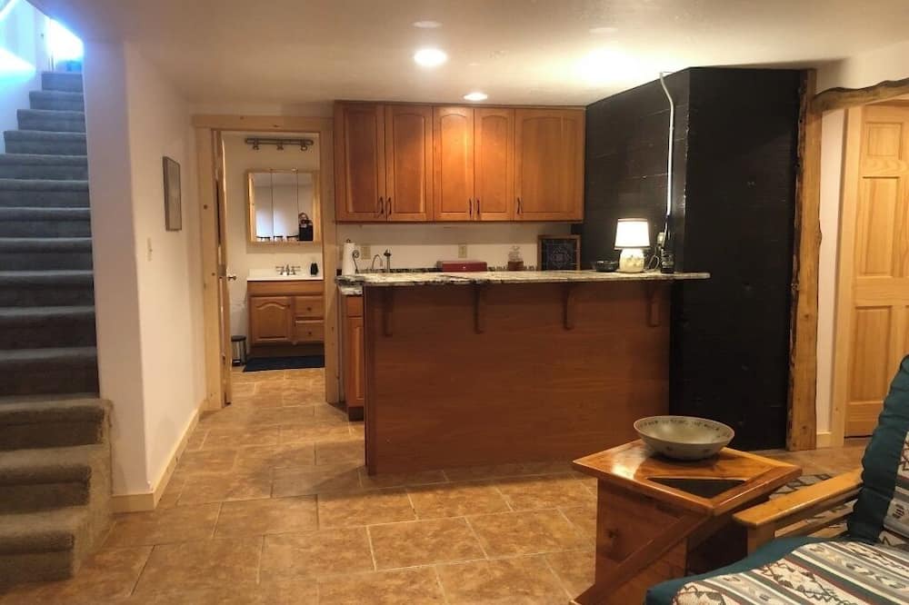 Homer House | Station Twelve ~ Ranger Station Views