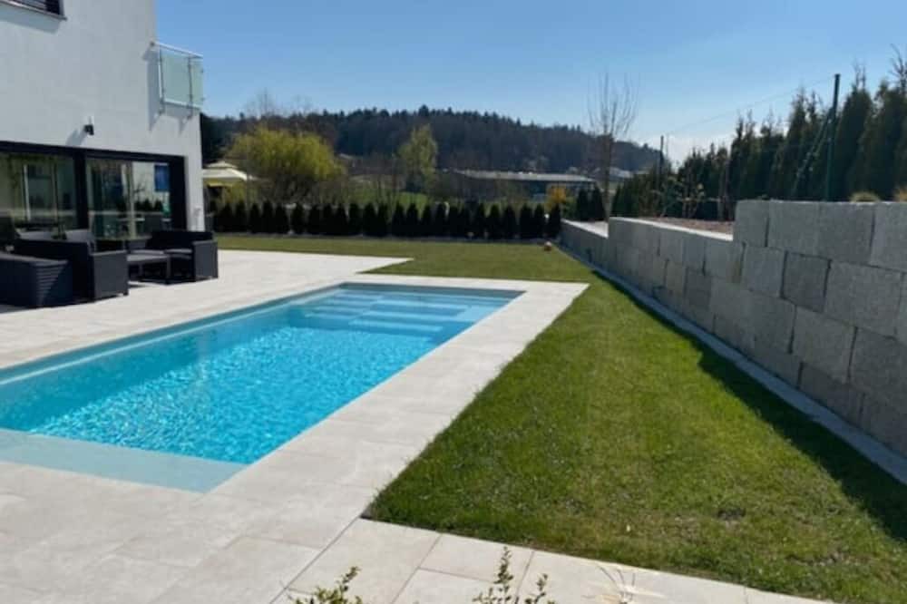 Gurmels Apartment | Peaceful Swiss Getaway w/Pool, Views & Near Bern