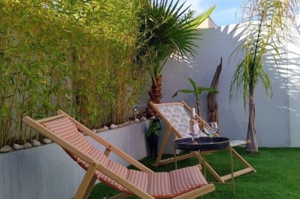Sausset-les-Pins House | Elegant house in a quiet location close to the sea