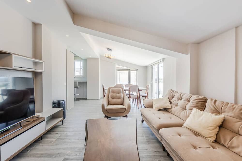 Golem Apartment | Rooftop Apartment with Private Pool