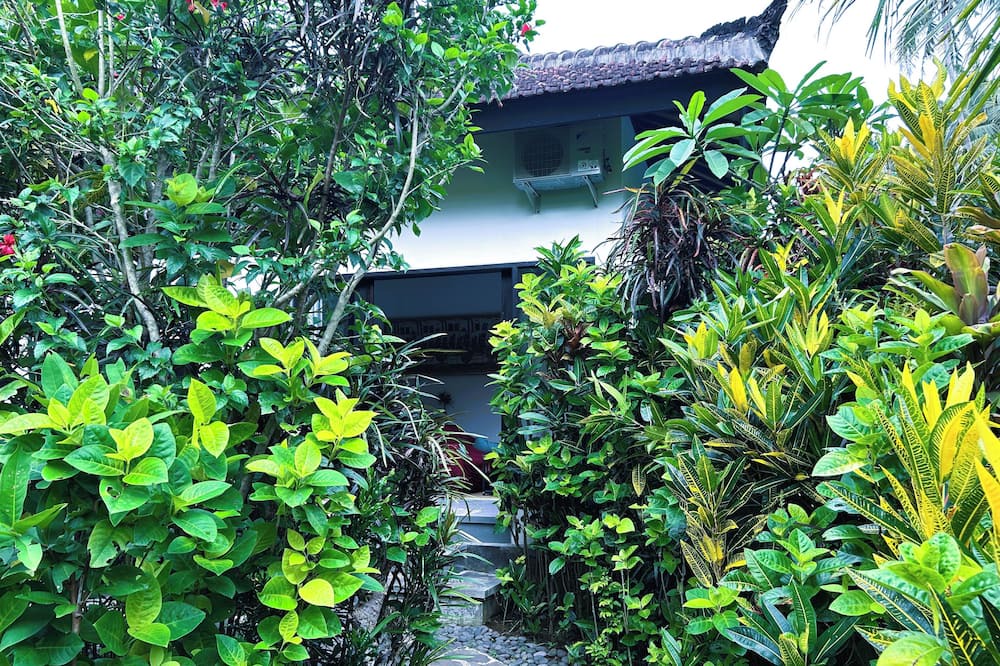Lodtunduh Villa | 1-BR Ubud Villa - The Headlines : Cozy villa in enchanting Bali with AC, WiFi