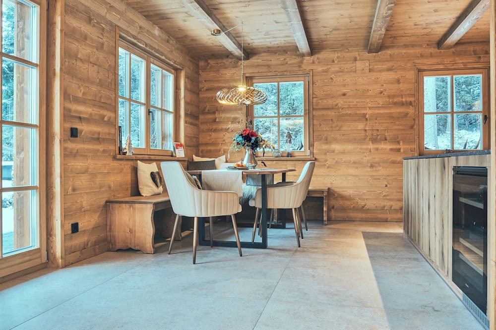 Weidach Ski Chalet | Chalet Hubertus at Sissi 's Green Chalets