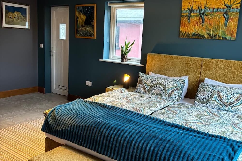 Clarinbridge Apartment | Bed & Breakfast, Stoneywood Haven in Galway, Clarinbridge