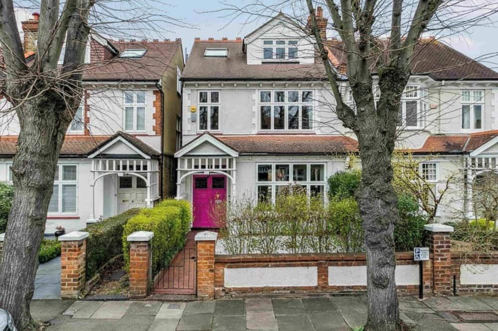 Barnes House | Beautiful 4 Bedroom House in Barnes