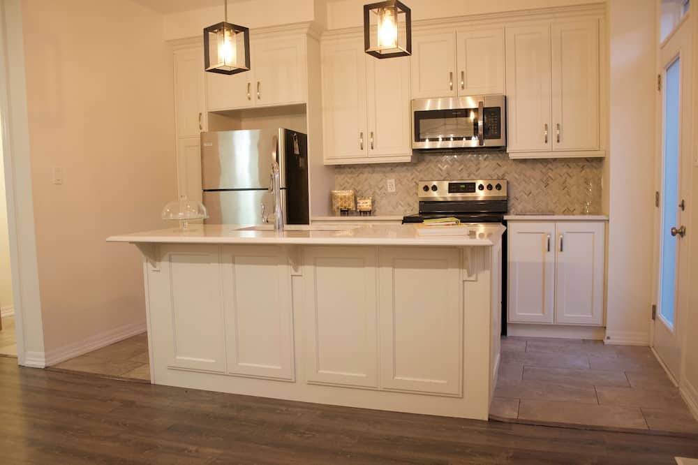 Oakville House | Enjoy Entire Upgraded Home