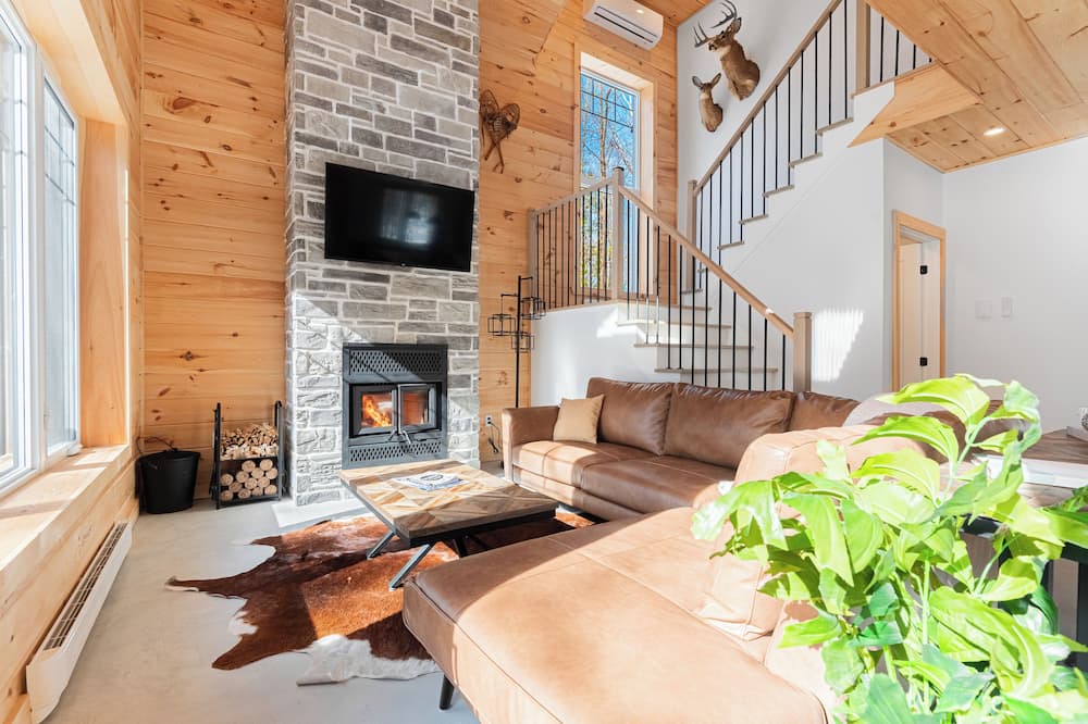 Amherst Ski Chalet | Chamonix Kanata-Tremblant