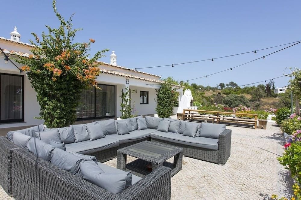Cerro do Mocho Villa | 9 bedroom stunning private estate in the Golden Triangle, Algarve. Heated pool