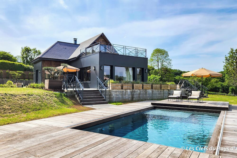 Vieux-Bourg Villa | Magnificent Villa with swimming pool for 12 people in the Pays d'Auge