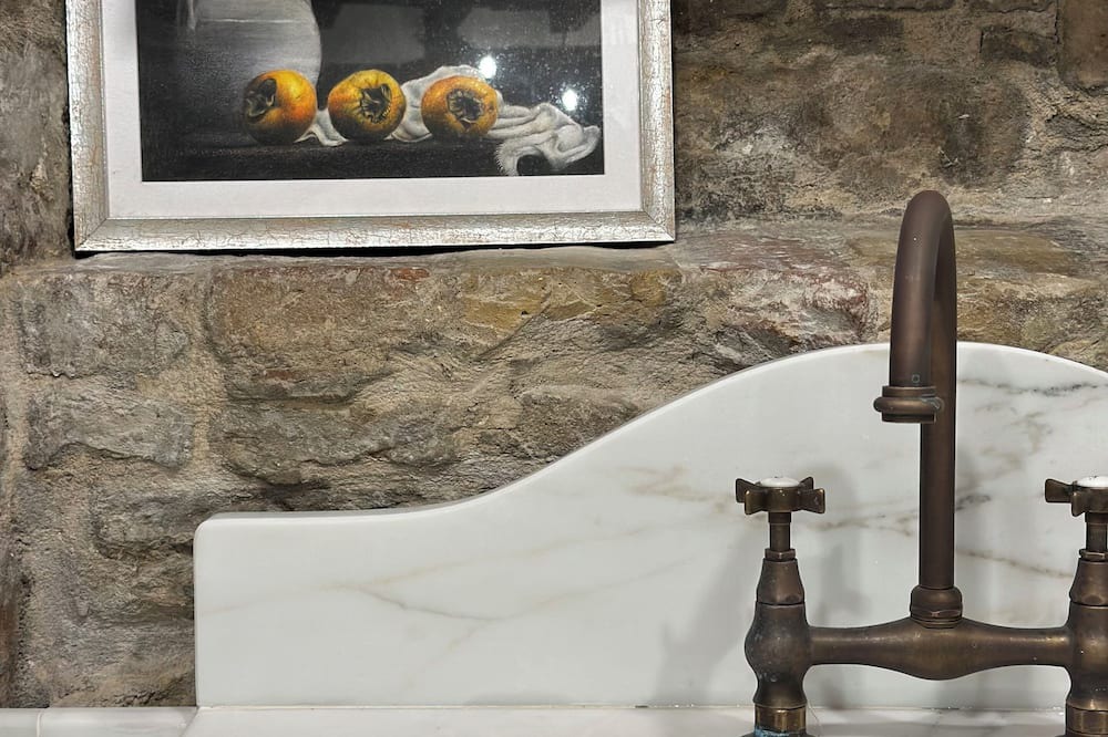 Todi Apartment | LITTLE OWL APARTMENT- CHARMING STUDIO IN TODI'S HISTORIC CENTER