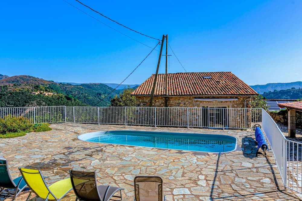 Pont-de-Labeaume House | Bastide Les Chataigners