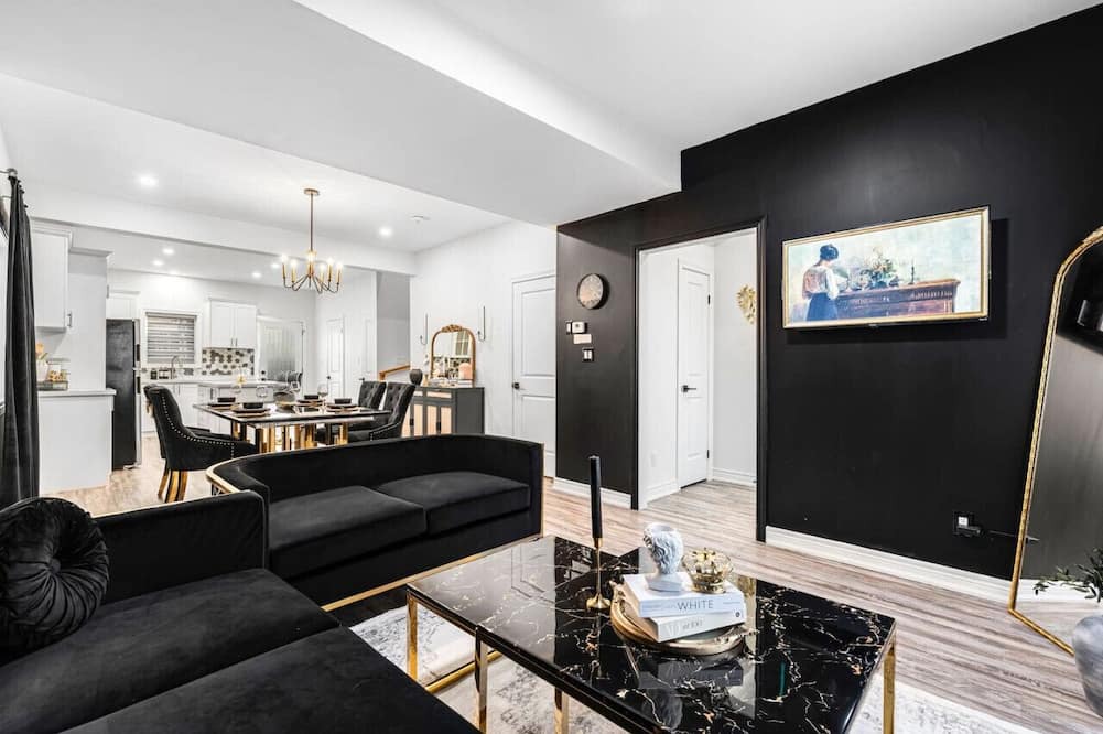 Niagara Falls Apartment | Stylish *NEW* 2BR Suite| 2.5Baths | Close to Falls