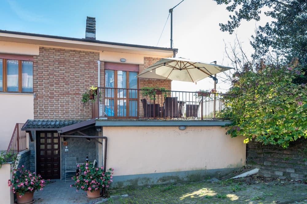 Castagnole Monferrato Apartment | Il Borghetto di Castagnole by Interhome
