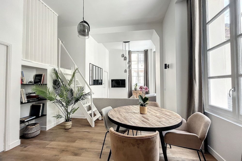 Sens Apartment | Le Laurencin Sens - apartment in the historic heart - La Mezzanine
