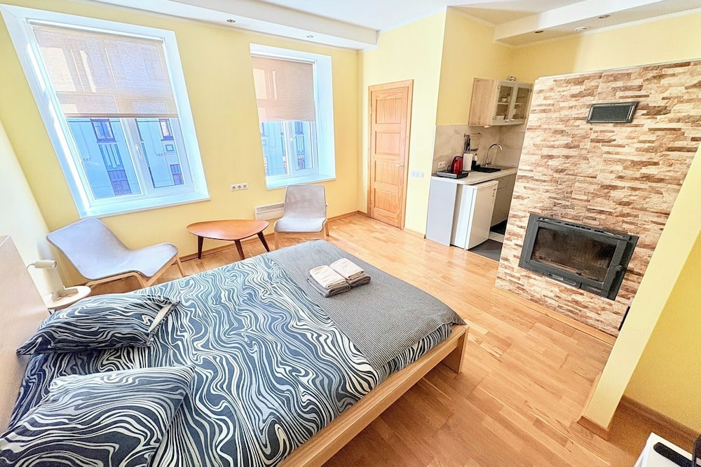 Grizinkalns Apartment | Refreshed Studio Apartment in a Beautiful Neighborhood