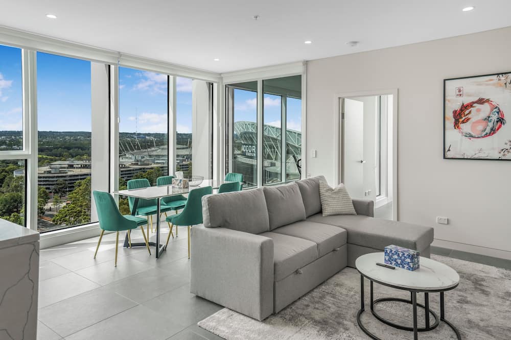 Sydney Olympic Park Apartment | New Luxorius Panoramic 2BR Apartment next to Accor Stadium