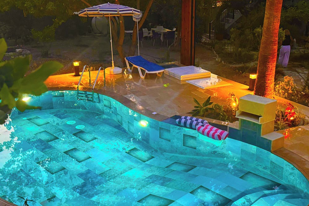 Kyrenia District Villa | Cozy & Historical 700 m2 Garden + Private Isolated Pool+ STONE VILLA