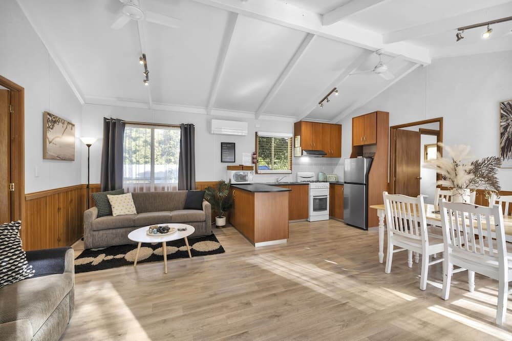Metung Villa | 2 Bedroom Luxury Villa