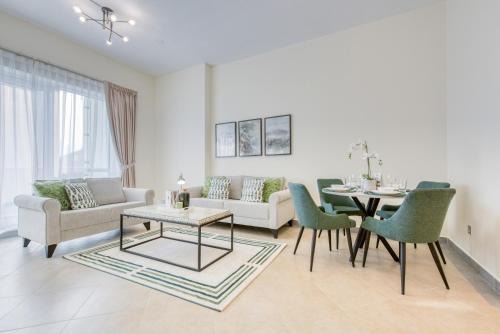Barsha Heights Apartment | Luxurious 2Bedroom Balcony Madison Dubai