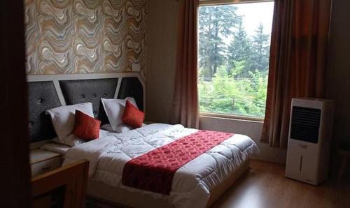 Nishat-Shalimar Hotel | FabHotel Prime Rozan Jaai