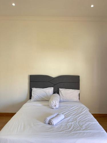 Selong Belanak Hotel | Abhizar Bungalow