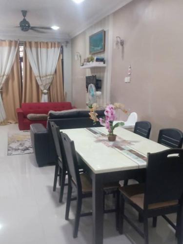 Kampung Lembah Resort | Reisya Homestay