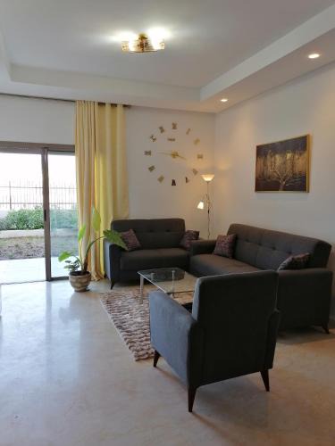 Ain Harrouda Apartment | Amenitiz