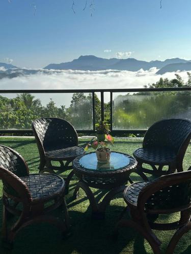 Tanay Cabin | Mountain View Cabin 1