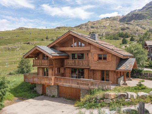 Bergers Ski Chalet | Grand chalet 178m² au pied des pistes avec hammam et salle de jeux - FR-1-645-74
