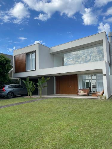 Xangri-La House | Casa Condomínio Porto Coronado