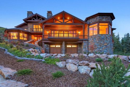 Deer Valley Villa | 5-Bedroom Luxury Villa in Park City