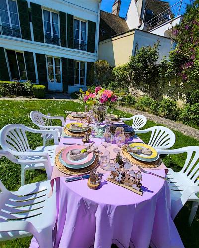 Houdan House | 2 CHAMBRES DOUBLES DANS UNE MAISON DE MAITRE DU XVIIIe SIECLE