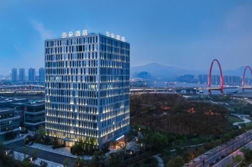 Xihu Hotel | Atour Hotel Zhijiang Bridge