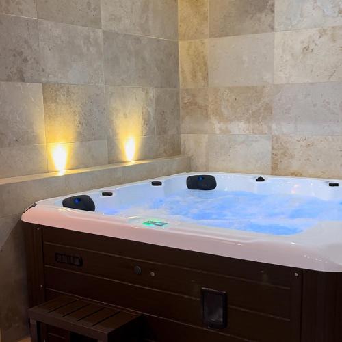 Crouy Apartment | La nuit de rêve Suite privative Jaccuzi Sauna Suite 2