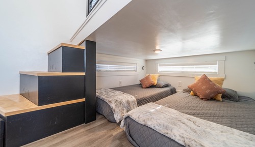 Comfort Cabin