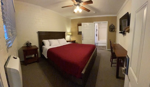 Standard Room, 1 King Bed