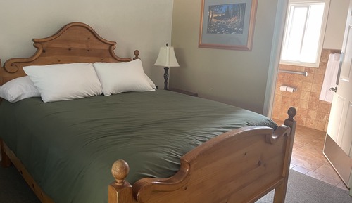 Standard Room, 1 Queen Bed