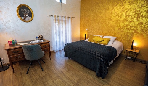 Superior Double Room (Mirabelles)