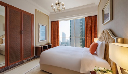 Suite, 3 Bedrooms
