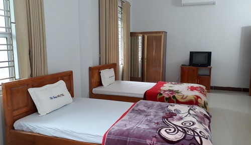 Deluxe Double or Twin Room