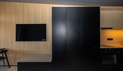 Deluxe Studio