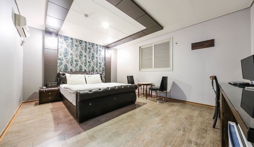 Room (Special Room)