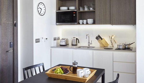 Studio Suite, Kitchen